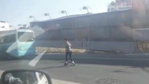 Beylikdüzü D-100de patenli gencin tehlikeli yolculuğu