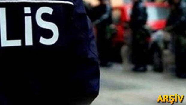 Kadıköy de izinsiz gösteri: 26 gözaltı, 6 polis yaralandı