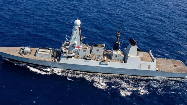 İngiltere'den İran hamlesi! Savaş gemisi Hürmüz Körfezi'ne ulaştı