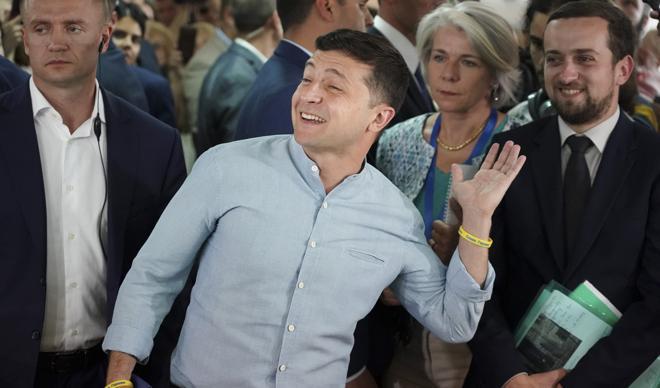 Ukrayna'da seçimi Devlet Başkanı Zelenskiy'in partisi kazandı Ukrayna'da seçimi Devlet Başkanı Zelenskiy'in partisi kazandı