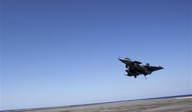 Libya savaş uçağı Tunus'a zorunlu indi Libya savaş uçağı Tunus'a zorunlu indi