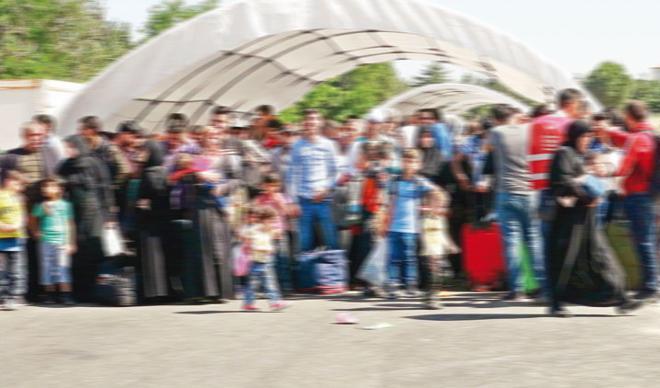 İstanbul Valiliği'nden Suriyeliler ile ilgili önemli açıklama! 20 Ağustos'a kadar süre... İstanbul Valiliği'nden Suriyeliler ile ilgili önemli açıklama! 20 Ağustos'a kadar süre...