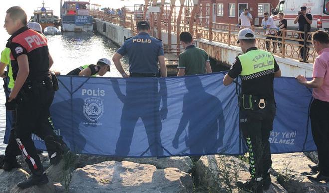 Gemlik sahilinde şok görüntü! Gemlik sahilinde şok görüntü!