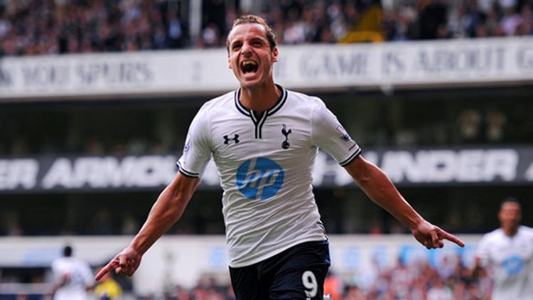 Forvete Soldado geliyor