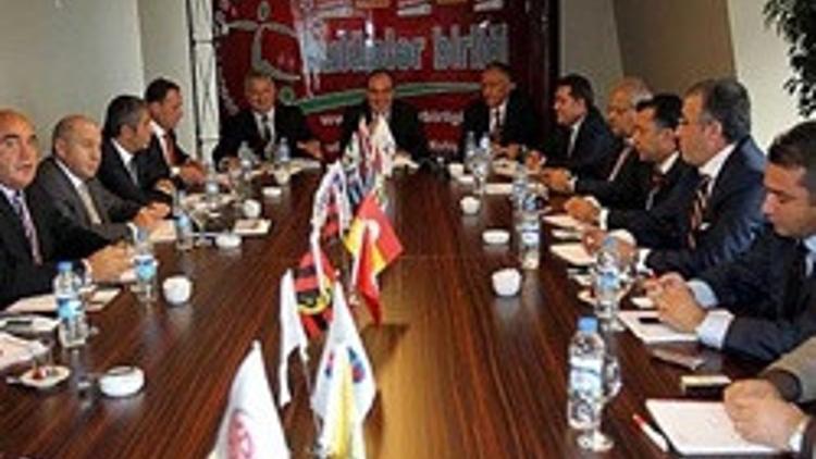 Erzik, Bıçakçı ve Ulusoy'a veto