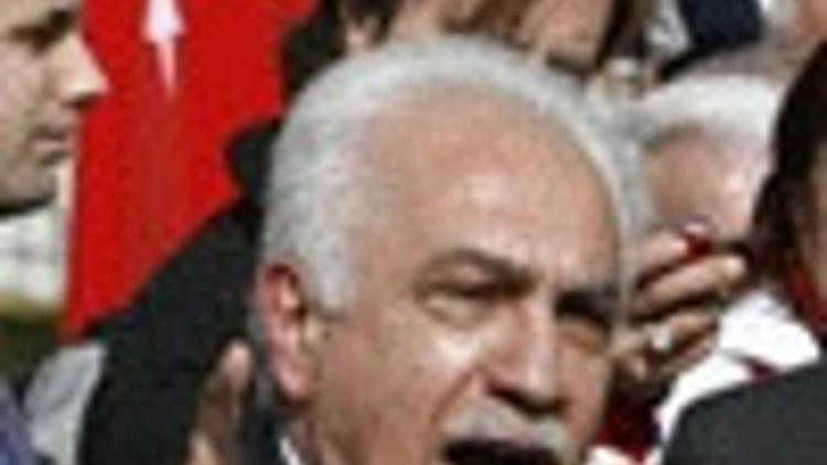 Swiss court fines Turks for denying so-called Armenian "genocide"