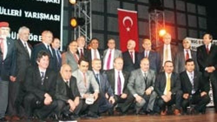 Gazetecilik dikkat ister, hata kaldırmaz