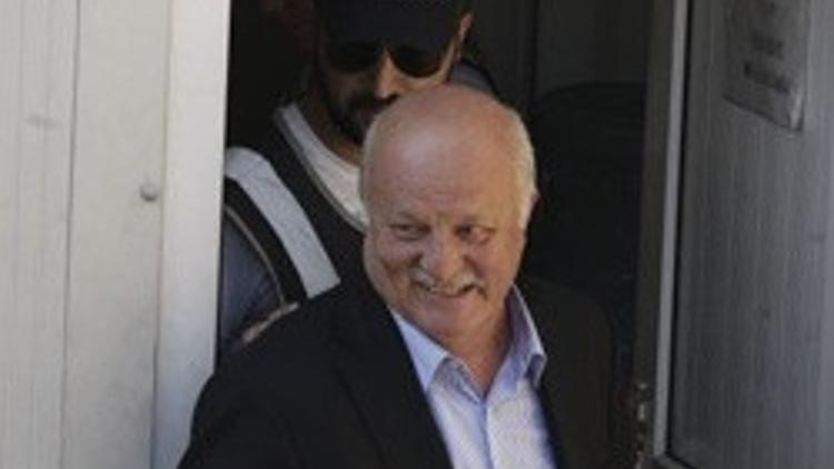 Şener ve Özgener serbest bırakıldı