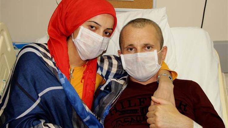 Terk ettiği eşinin kanser olduğunu öğrenince ona geri döndü