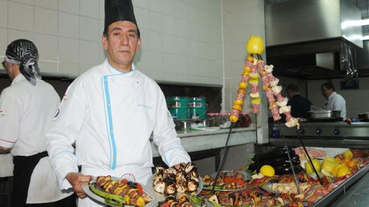 “Gaziantep’e gelip kebabın tadına bir baksan...”