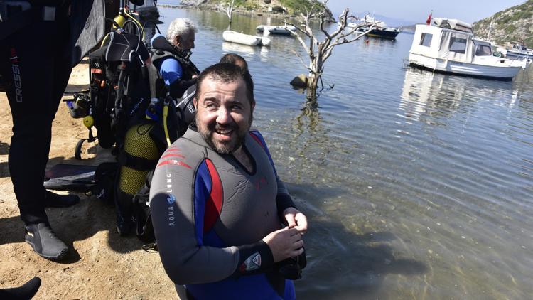 Ata Demirer, Bodrum'da deniz temizliği yaptı