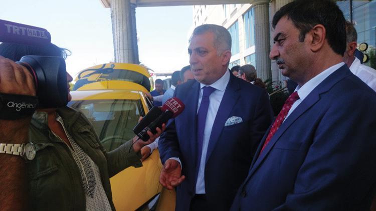 Taksiciler dünya devi Uber'e dava!
