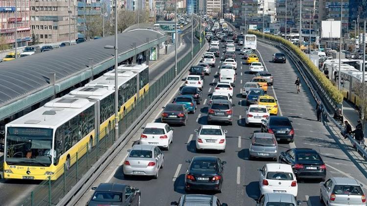 Trafiğe kayıtlı araç sayısı arttı