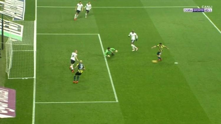 Derbiye damga vuran gol! Ofsayt tartışması...