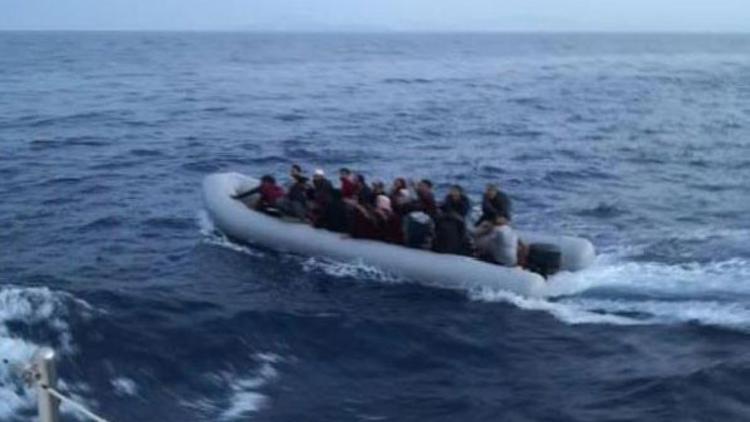 Kuşadası ve Didim'de 59 kaçak göçmen yakalandı