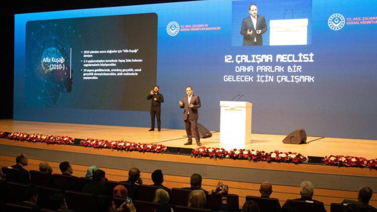 Microsoft 12. Çalışma Meclisi’nde geleceğin mesleklerini tanıttı