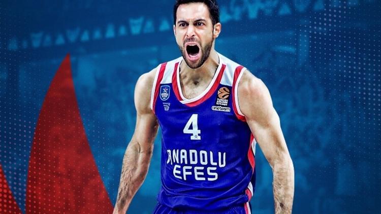 Anadolu Efes, Doğuş Balbay'ın sözleşmesini uzattı
