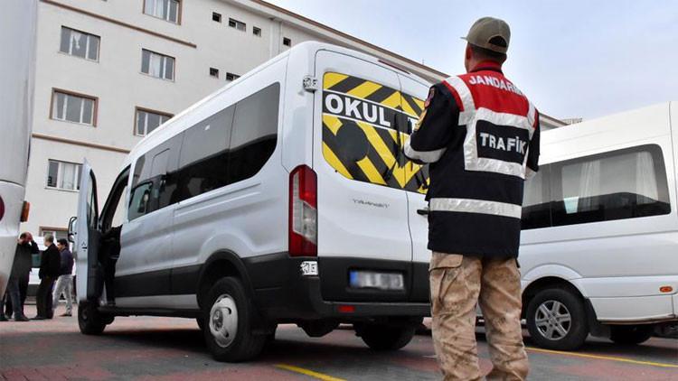 İçişleri Bakanlığından okul çevreleri ve servis araçlarına sıkı denetim