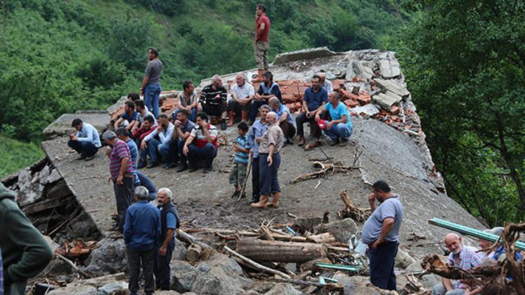Son dakika... Trabzon'daki sel: Ölü sayısı 5'e yükseldi, 5 kişi aranıyor