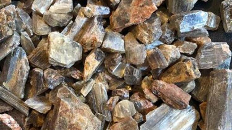 Diaspor kristali nedir?