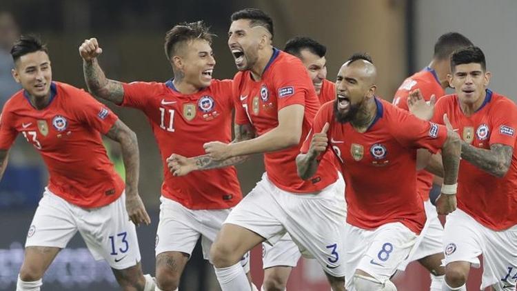 Copa America'da Şili, penaltılarla Kolombiya'yı geçti!