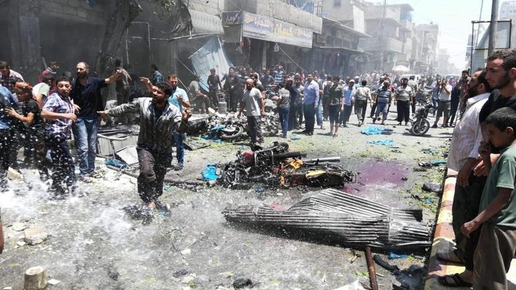 Suriye'nin kuzeyindeki Bab'da eş zamanlı patlamalar