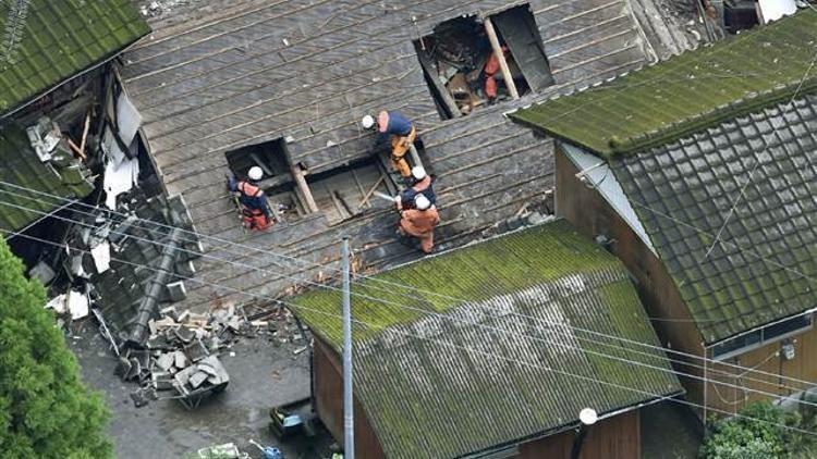 Japonya'da şiddetli yağışlar sel ve toprak kaymalarına yol açtı