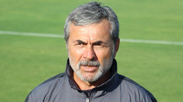 Aykut Kocaman: "Şu an 4-5 oyuncuyla görüşmeler devam ediyor"