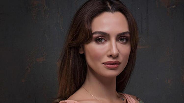 Birce Akalay kimdir ve kaç yaşındadır?