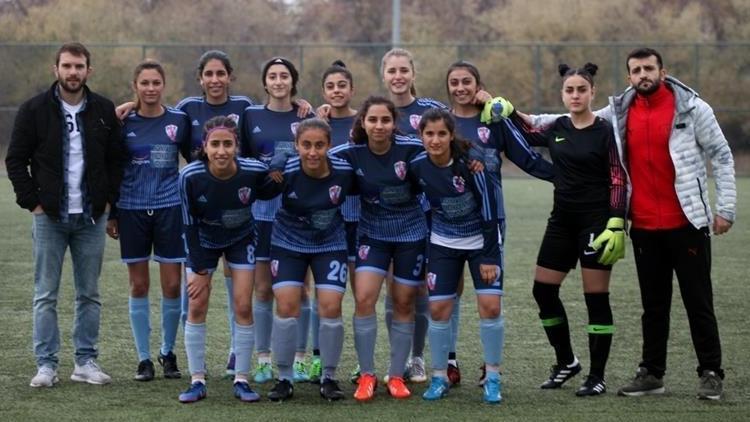 Mehmet Topal'dan, Malatya Kızlar Kulübü'ne yardım