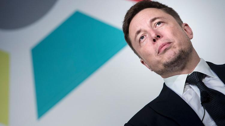 Elon Musk: Robot taksiler üretildiğinde Tesla'nın fiyatı artacak