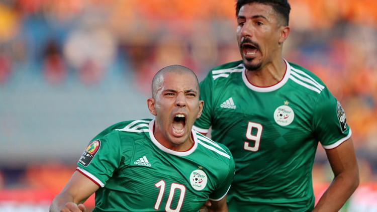 Feghouli attı, Cezayir yarı finale çıktı!