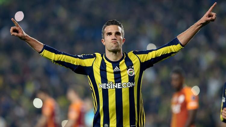Robin van Persie yorumcu oluyor
