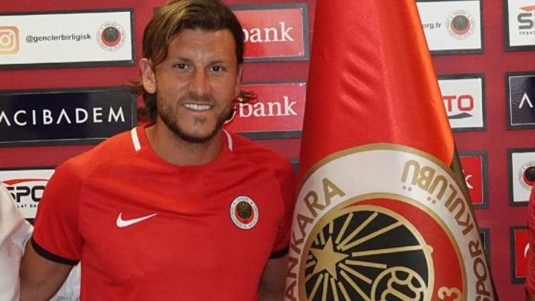 Sefa Yılmaz: "Daha hırslı ve daha olumlu futbol sergileyerek..."