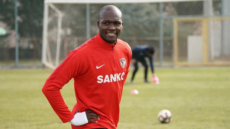 Gazişehir Gaziantep, Moussa Sow ile yollarını ayırdı! | Transfer haberleri...