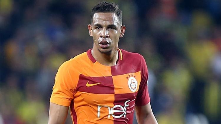Son dakika: Fernando Reges resmen Sevilla'da!