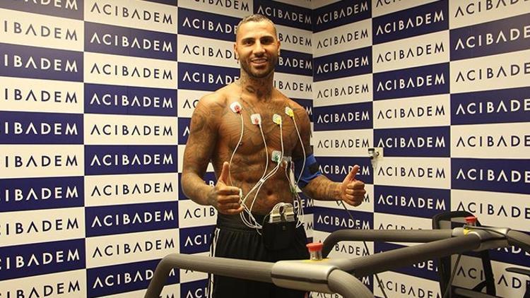 Beşiktaş'ta Quaresma sağlık kontrolünden geçirildi