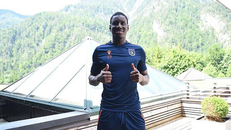 Demba Ba'dan rakiplere gözdağı