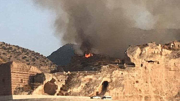 Hasankeyf'te yangın