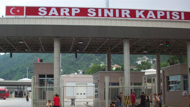 2 kardeşini öldürüp, 3 yeğenini yaralamıştı! Sınırda yakalandı!