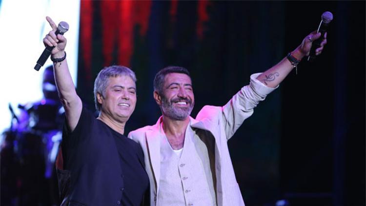 6 bin kişilik koro