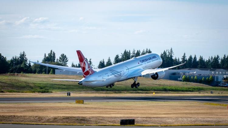4'üncü Dreamliner geldi! İkisi hangarda bekliyor