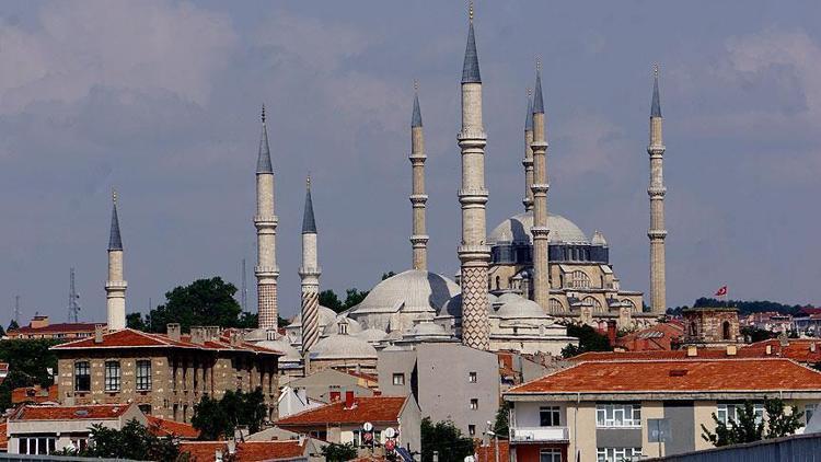 Mimar Sinan'ın 90 yaşında yaptığı ve ustalık eserim dediği cami hangisidir?