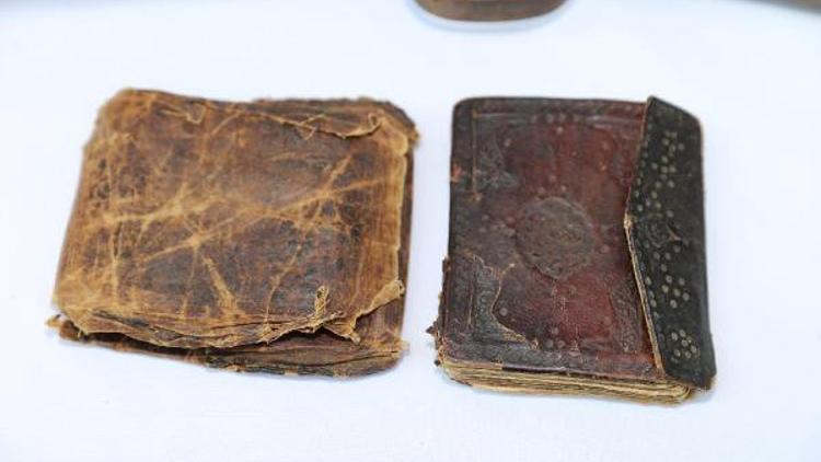Operasyonda 1000 yıllık el yazması Kur'an bulundu