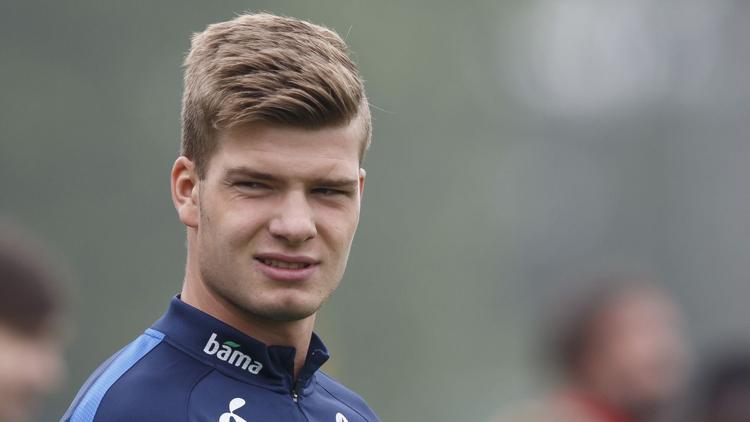 Alexander Sörloth kimdir ve kaç yaşında? Hangi takımlarda oynadı?