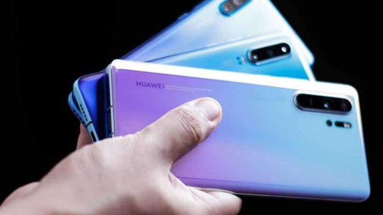 Huawei P300, P400 ve P500 ortaya çıktı