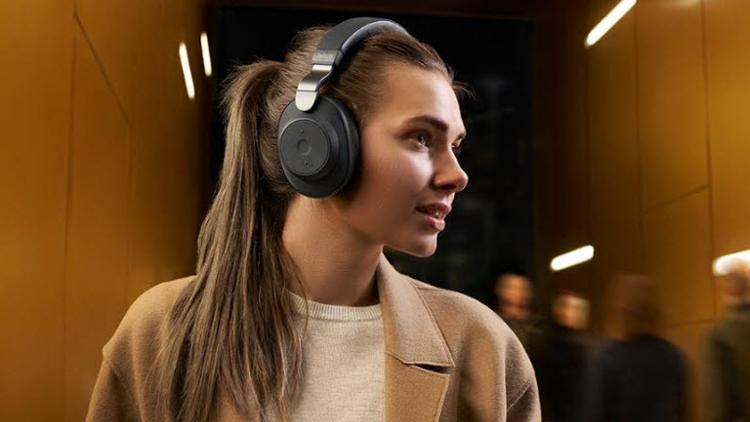 Jabra Elite 85H: Suya ve toza dayanıklı kablosuz kulaklık