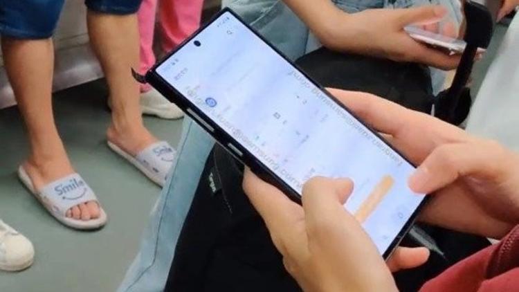 Samsung Galaxy Note 10 Plus toplu taşımada görüntülendi