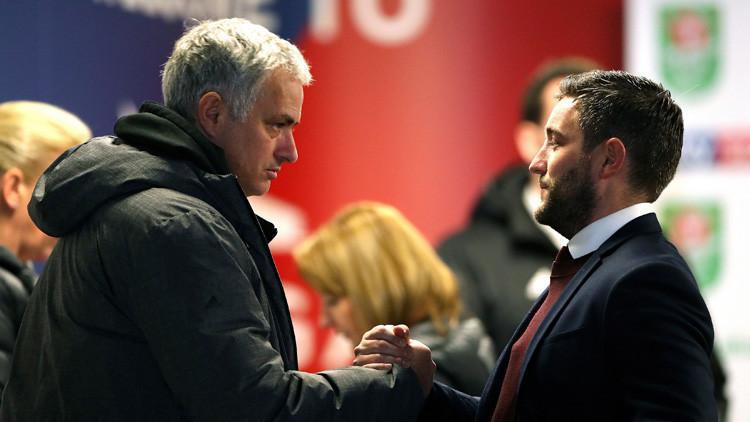 Lee Johnson'dan tartışılan açıklama: Sakatlıkta topu dışarı atmayacağız