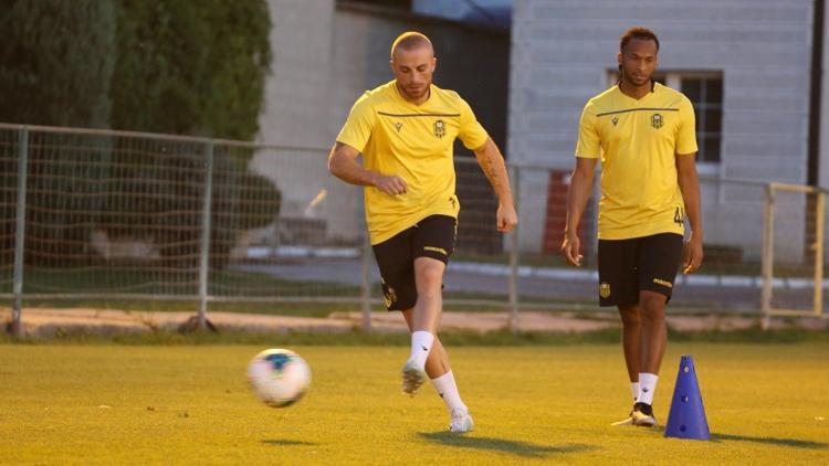 Yeni Malatyaspor, Partizan taktiğini çalıştı! Gökhan Töre ilk 11'e...